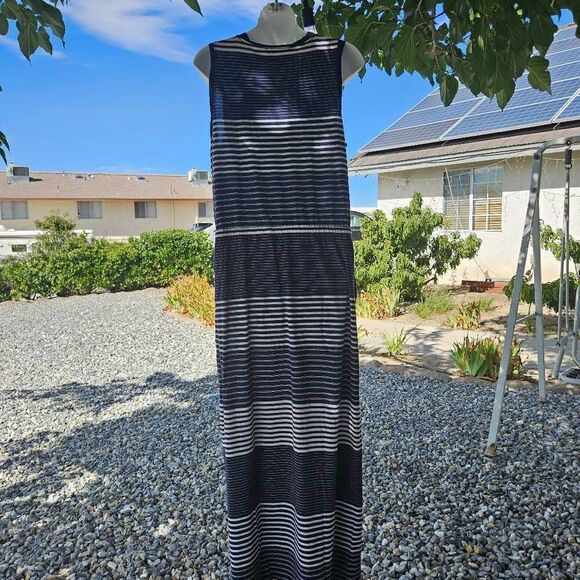 Two by Vince Camuto maxi dress - Picture 9 of 9